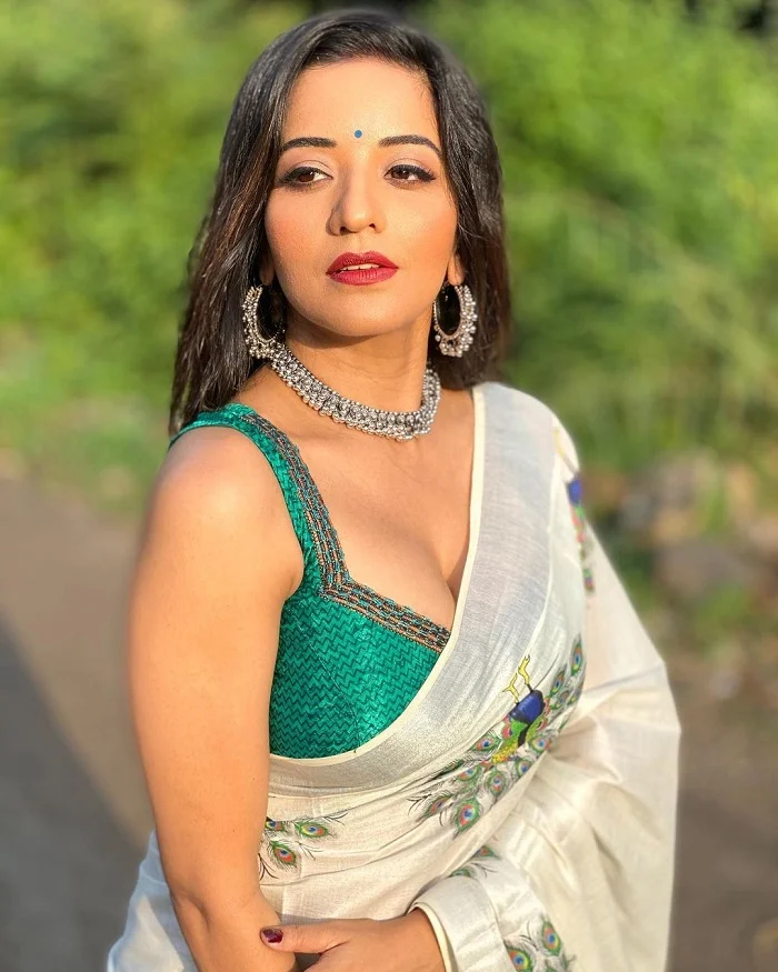 Monalisa Viral Photo