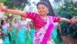 माही श्रीवास्तव का वीडियो हुआ वायरल, भोजपुरी सॉन्ग गोटेदार ओढ़नी ने बांधा समां