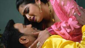 Amrapali Dubey Nirahua Romance: आम्रपाली को बाहों में जकड़ निरहुआ ने खूब लगाए ठुमके, एक्ट्रेस बोली - हमारे पति देव जी